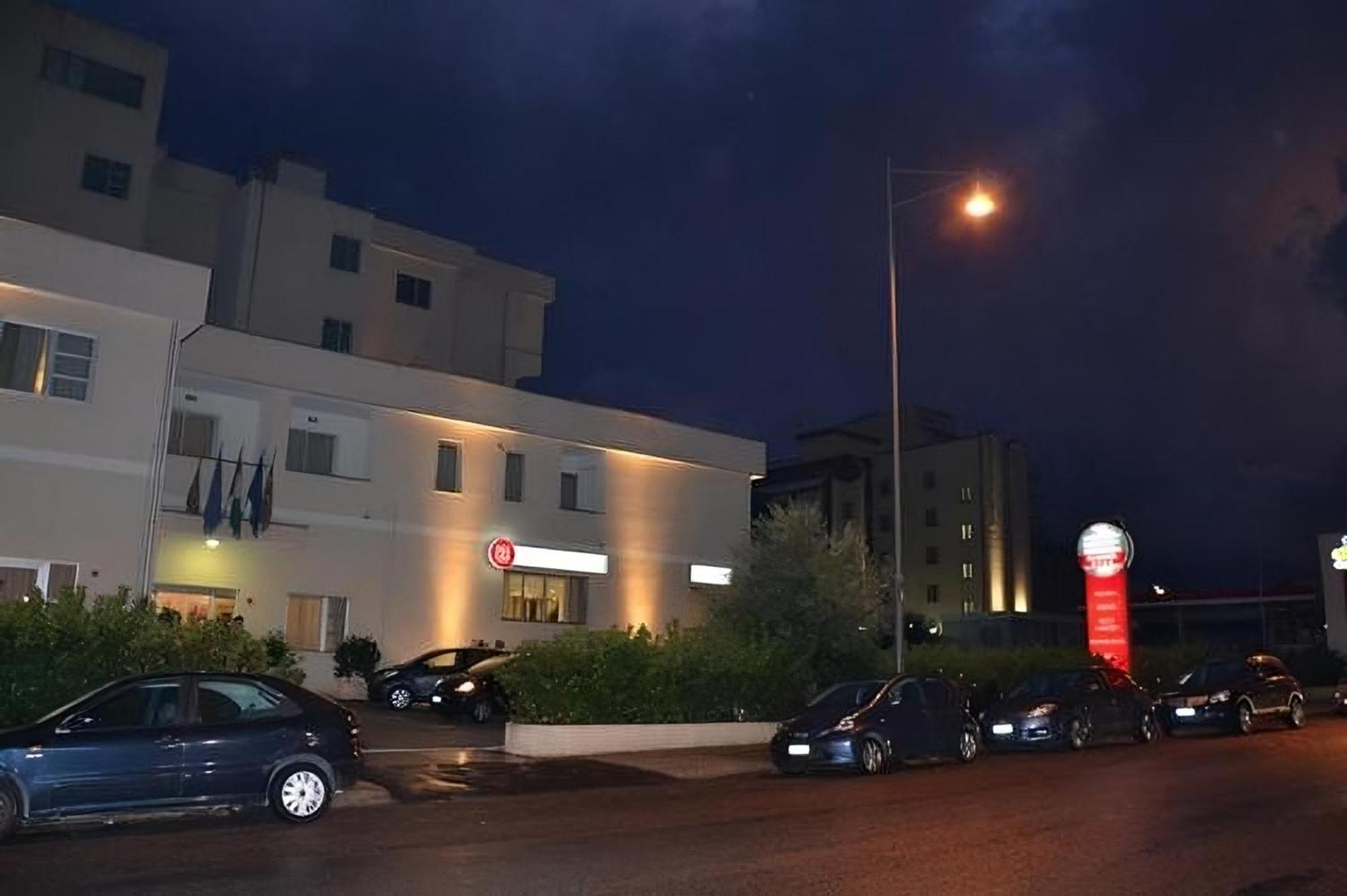 Hotel Palace Gioia Tauro Exterior photo